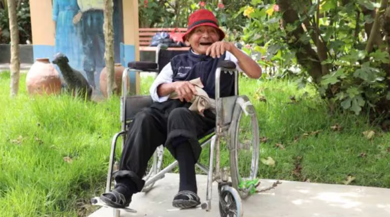 Ayudarán al hombre más longevo del Perú a romper récord Guinness