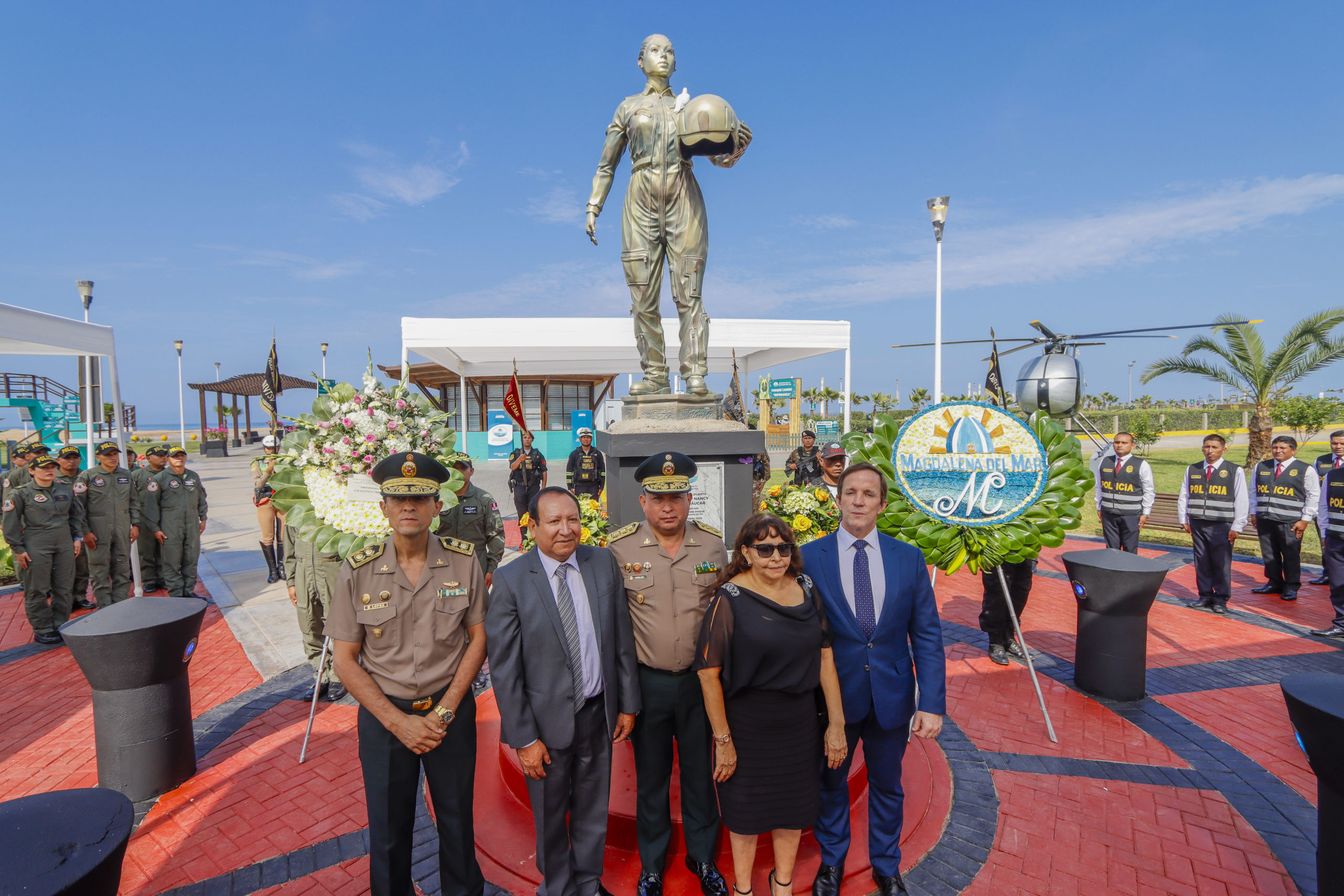 Rinden reconocimiento póstumo a la valerosa oficial "La Capitana" Nancy Flores Páucar