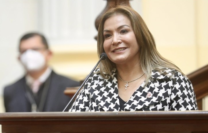 Fiscalía denunció constitucional a congresista Magaly Ruiz