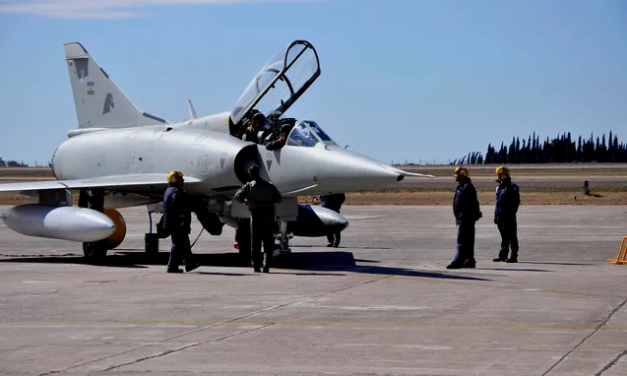 Arequipa: desaparece avión Mirage de las FF.AA.