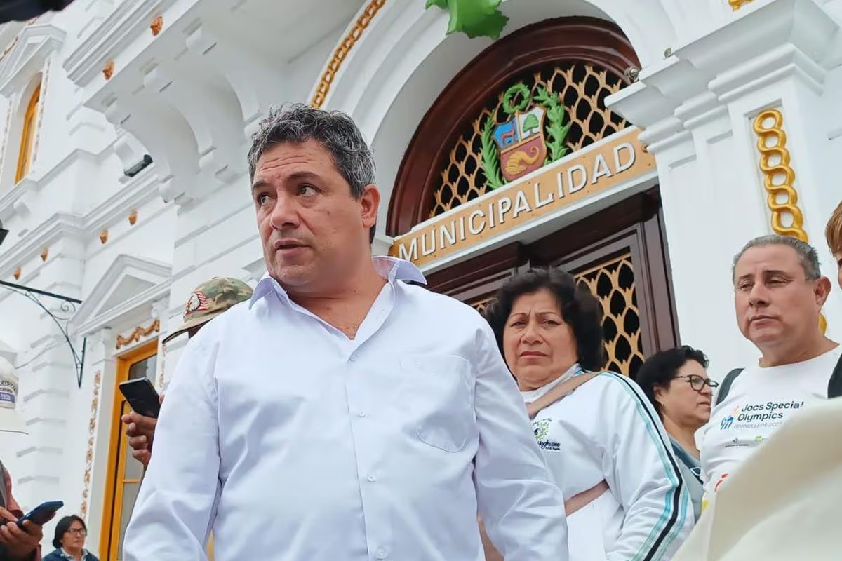 No procede vacancia de alcalde de Trujillo, Arturo Fernández