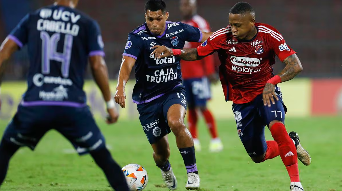 César Vallejo perdió 4-2 ante el DIM por la Copa Sudamericana