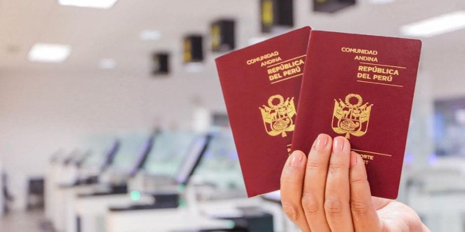 México suspende visa para peruanos