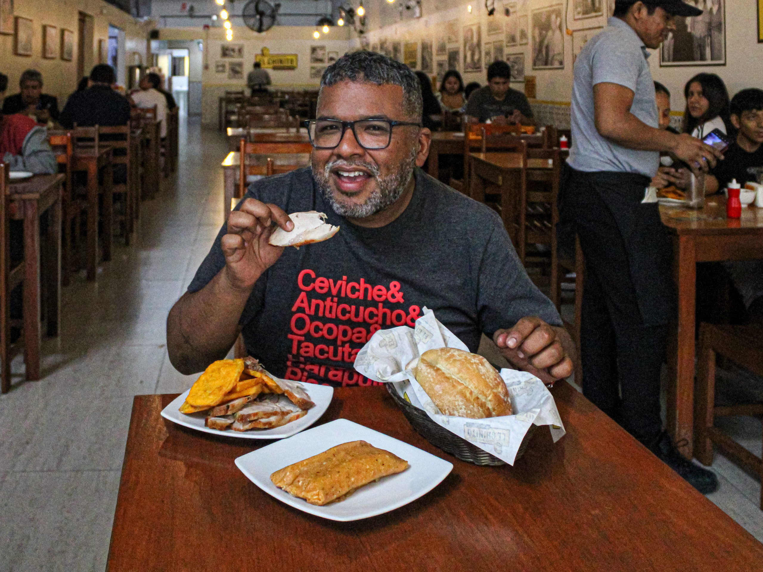 Choca Mandros presenta su nuevo programa culinario «En la mesa»