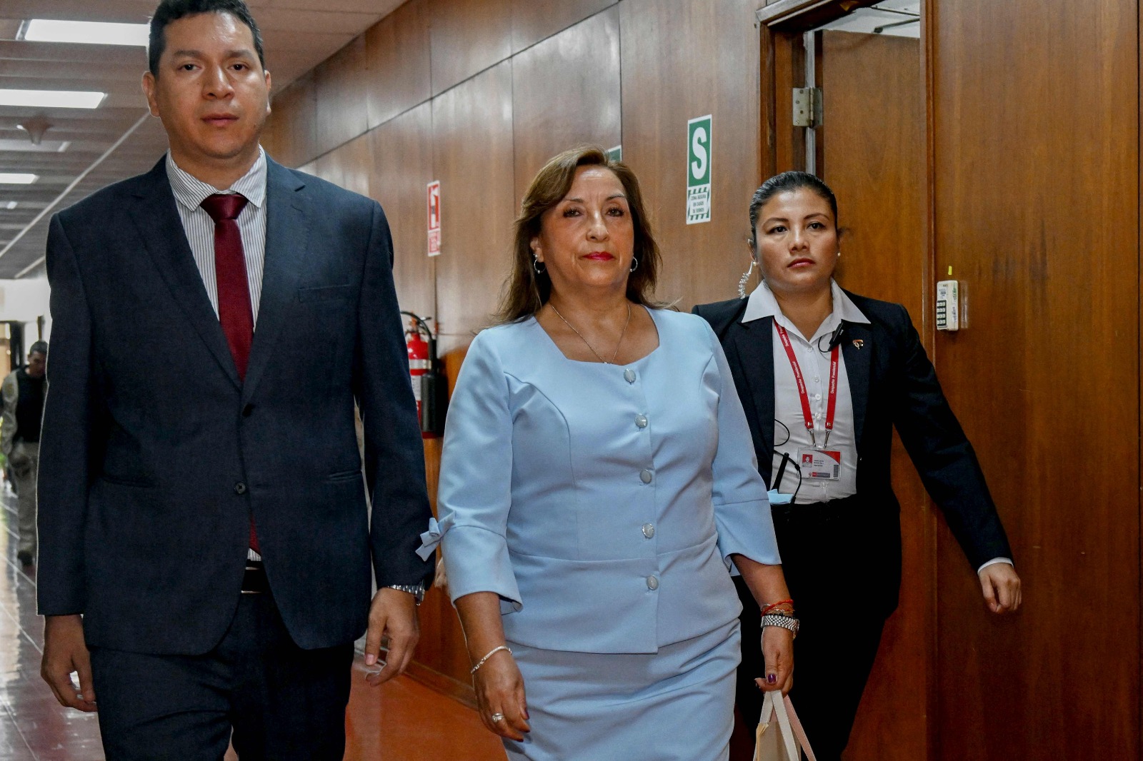 Fiscalía va por la cabeza de presidenta Dina Boluarte