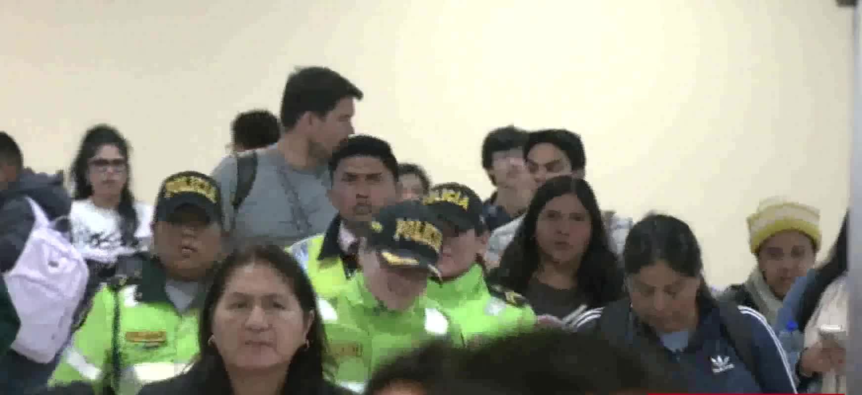 Llegó a Lima la policía reportada desaparecida y hallada en Cusco