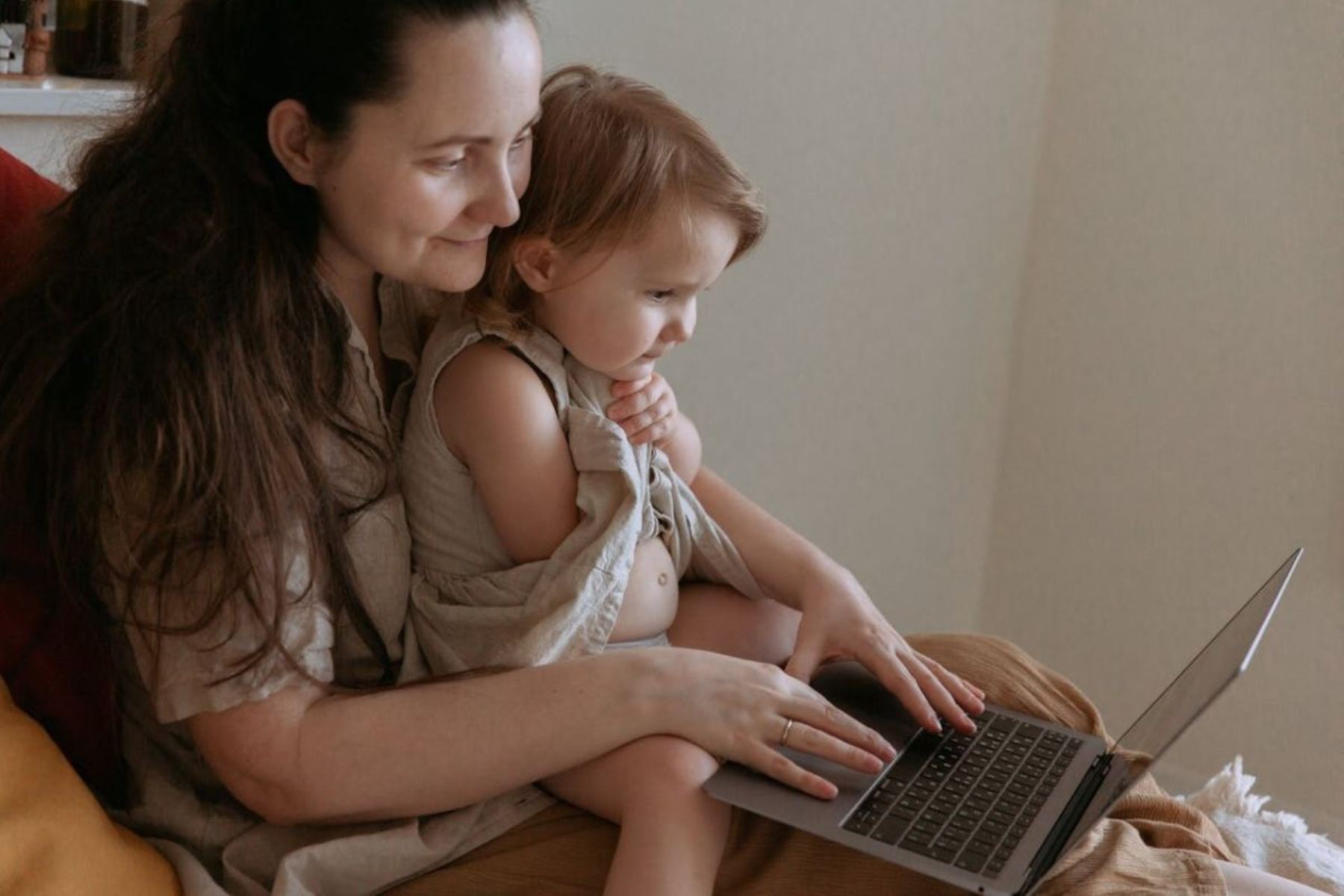 Enviar saludos del Día de la Madre a través de facturas electrónicas