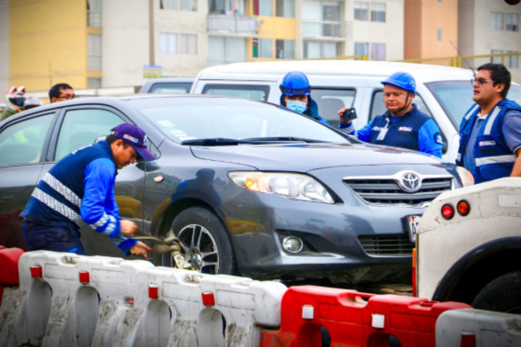 Más de 1,250 vehículos enviados al depósito por infringir normas de transporte