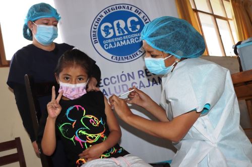 Cajamarca: Continúa jornada de vacunación contra el VPH 