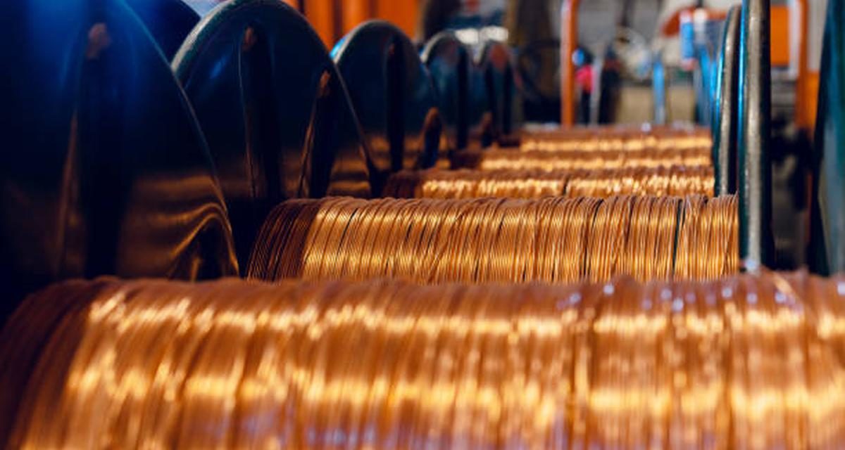 MEF: Precio alto del cobre sería fundamental para la economía
