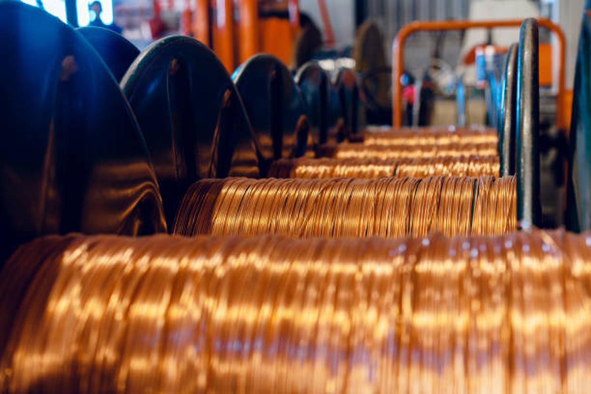 MEF: Precio alto del cobre sería fundamental para la economía