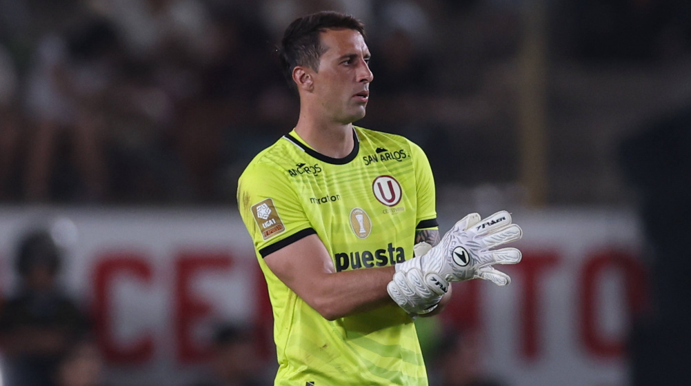 Sebastián Britos decepcionado tras eliminación de Universitario de la Copa Libertadores