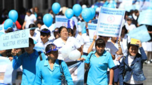 Trabajadores de EsSalud preparan huelga nacional indefinida para el 21 de mayo