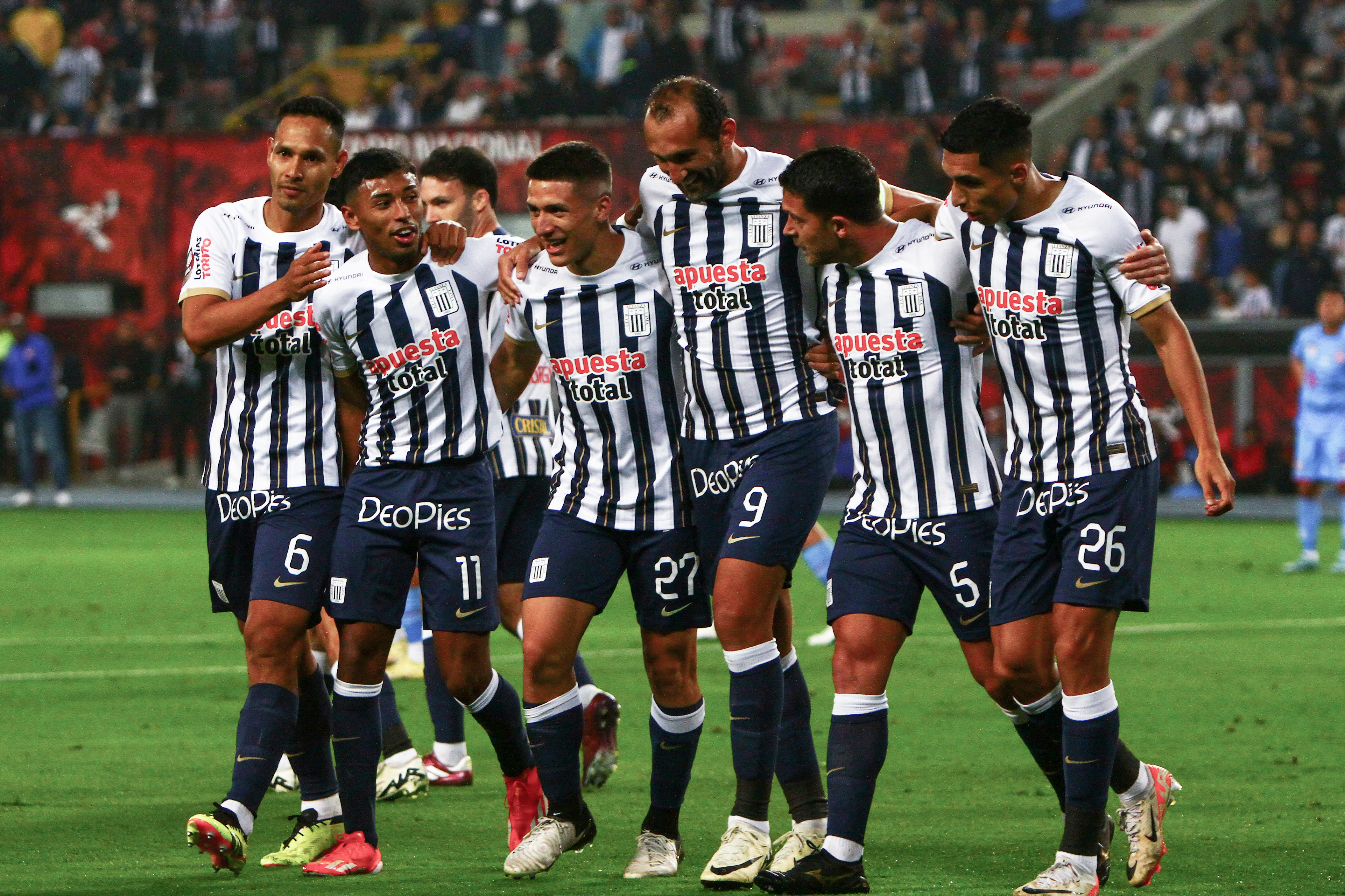Alianza Lima remontó y ganó 3-2 a Deportivo Garcilaso