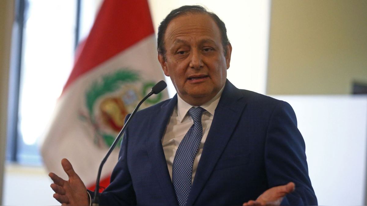 Walter Gutiérrez renunció al cargo de embajador del Perú en España