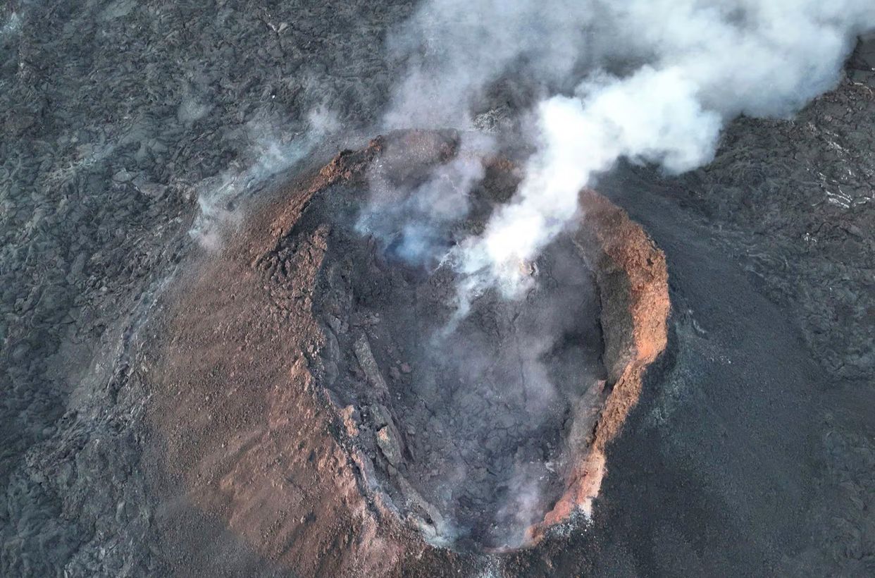 Volcán en Islandia erupciono por quinta vez