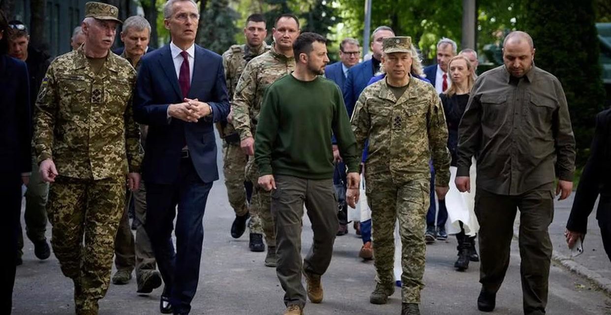 La OTAN continua respaldando el derecho de defensa de Ucrania