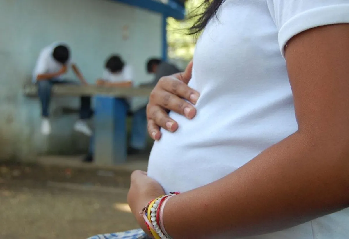 Embarazo Adolescente: Una realidad que requiere acción urgente
