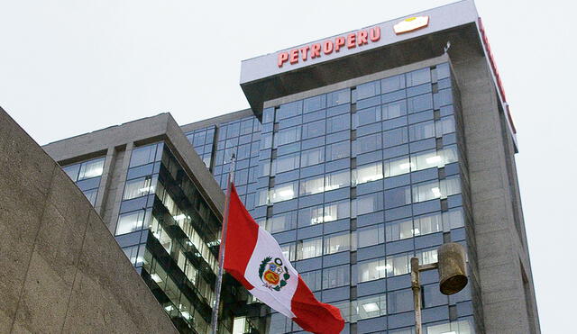 Petroperú se hunde:  Fitch Ratings le baja  calificación crediticia