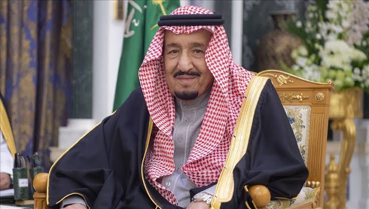 Rey de Arabia Saudita tiene infección pulmonar