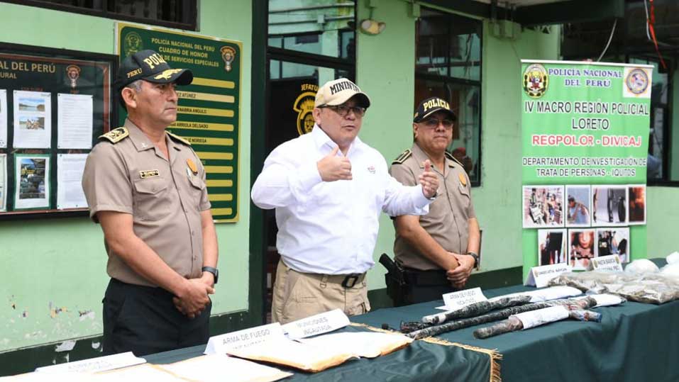 Loreto: Agentes policiales ejecutan Operativo «Amanacer Seguro» 