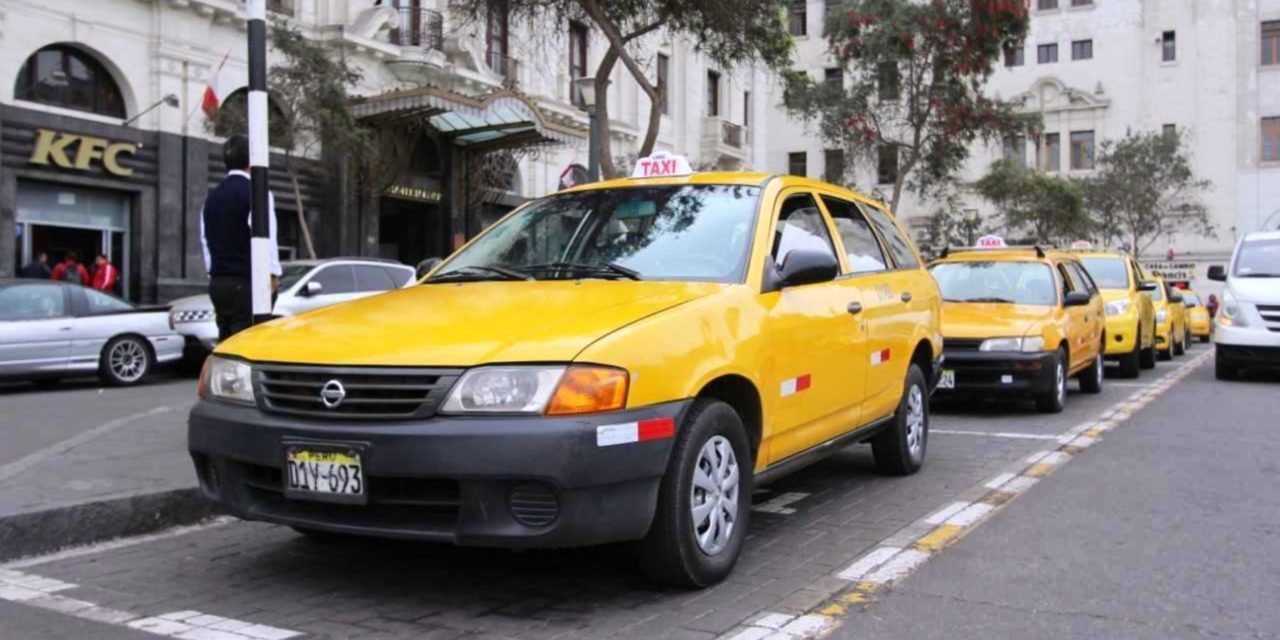 Taxistas de Lima y Callao tienen plazo hasta el 2025 para pintar sus vehículos de amarillo