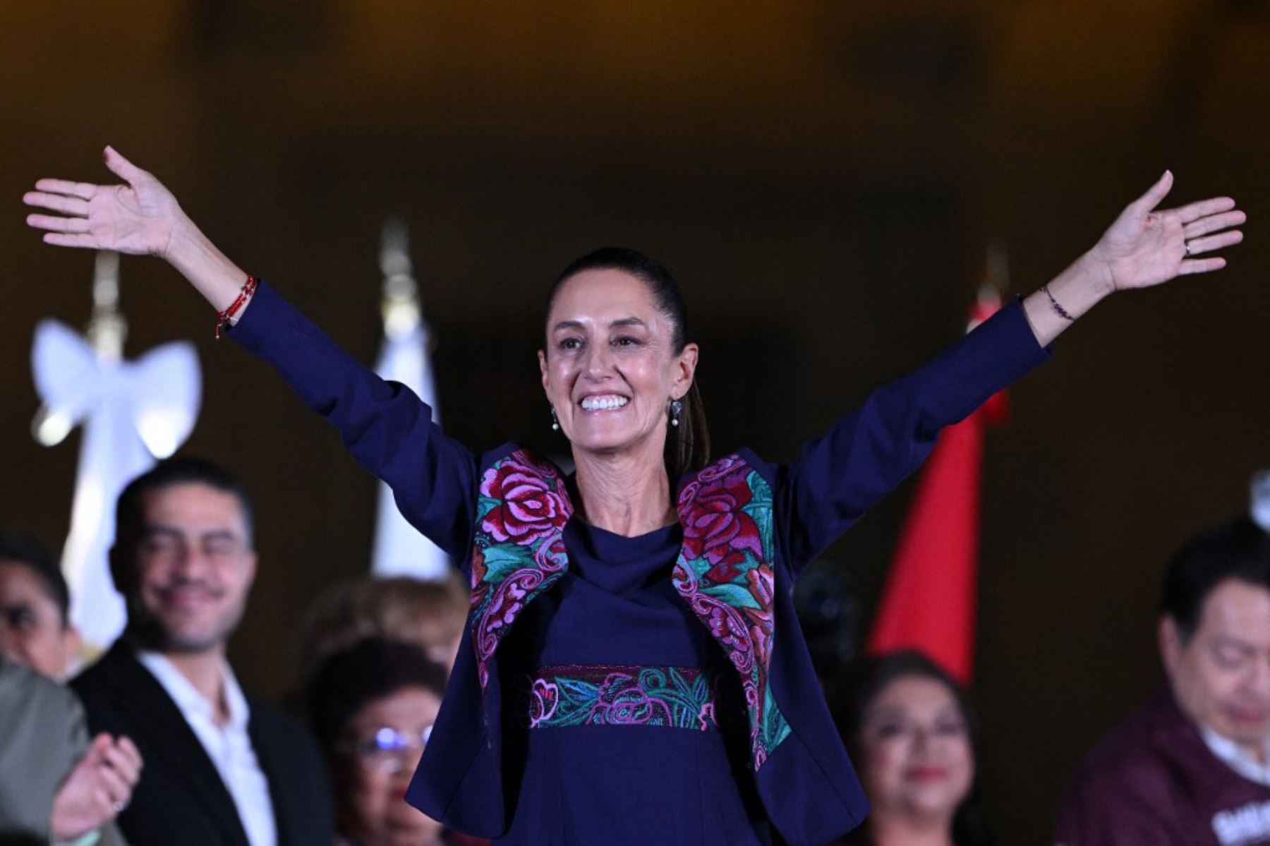 Claudia Sheinbaum se convierte en la primera mujer presidenta de México