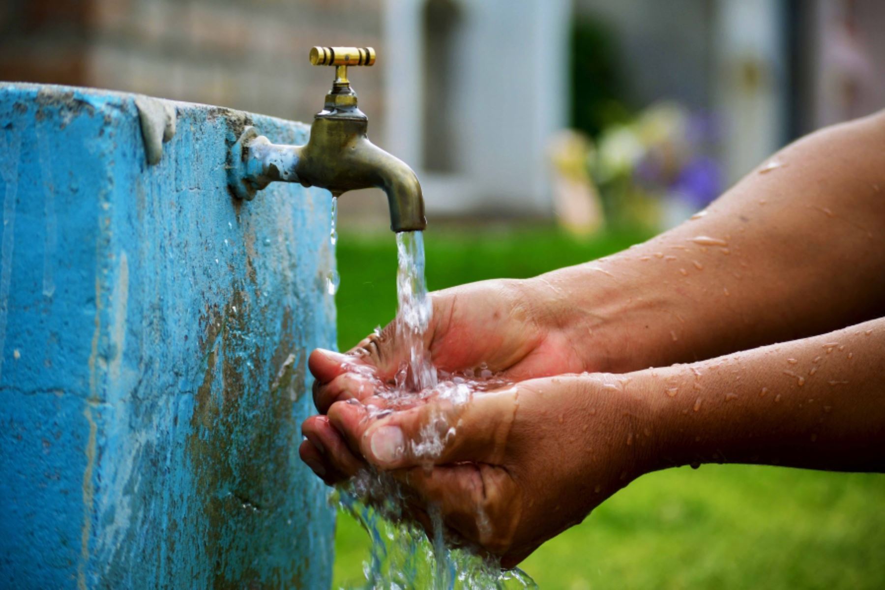 Familias de bajos recursos tendrán bajos costos por el agua