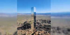 EE.UU: Hallan Monolito Misterioso en Desierto de Nevada