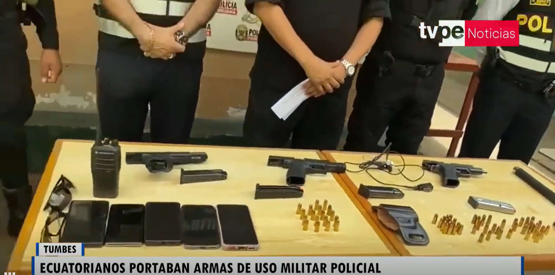 Tres extranjeros con armamento militar son detenidos en la frontera de Perú con Ecuador