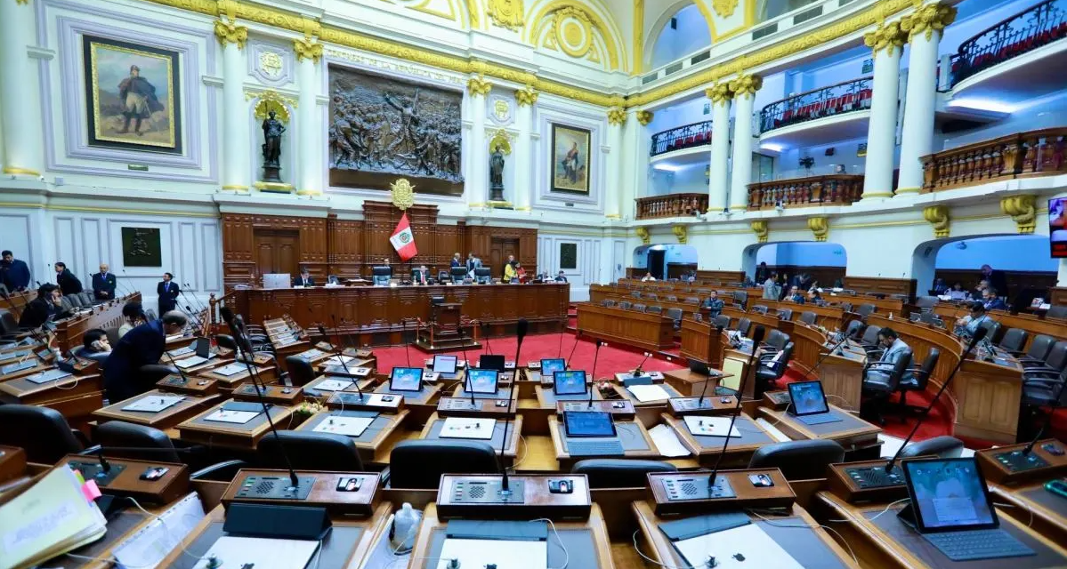 Gremios empresariales en contra de paquete de leyes del Congreso