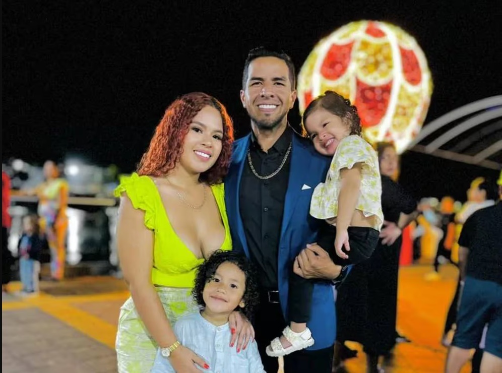 Ecuador: Sicarios asesinan a legislador y esposa en circo
