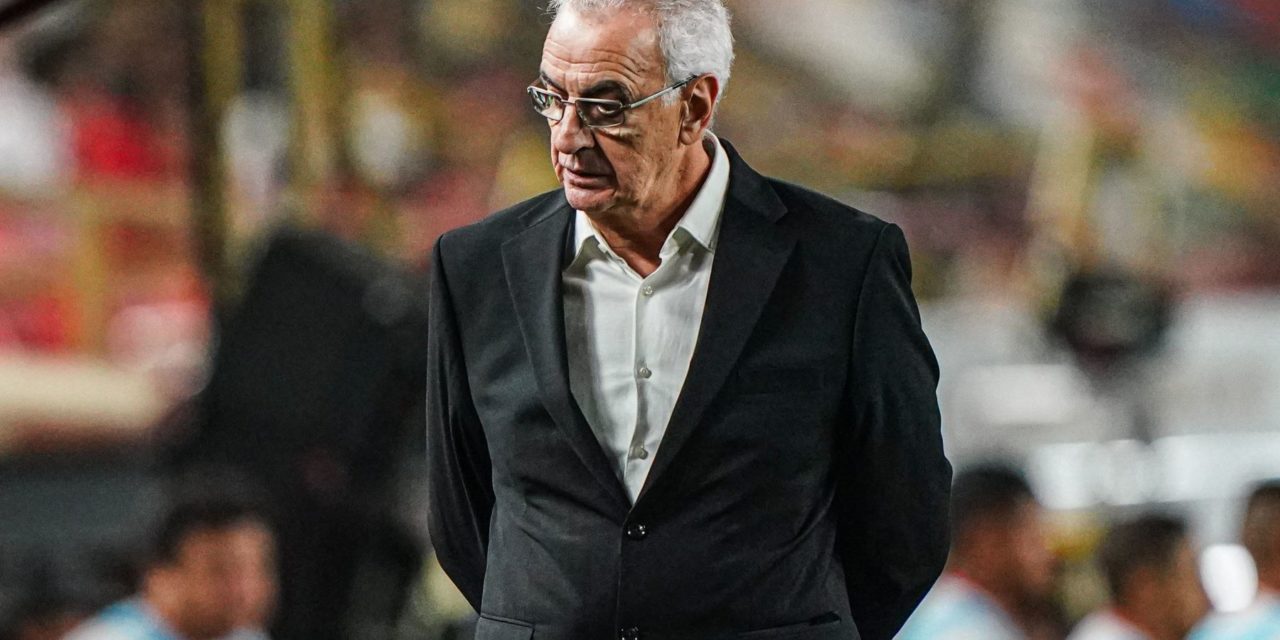 ¡Fin de la novela! Jorge Fossati descartó a Renato Tapia para la Copa América 2024