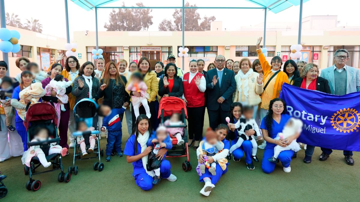 Ministra Teresa Hernández inaugura salas de terapia física, música y juegos en San Miguel