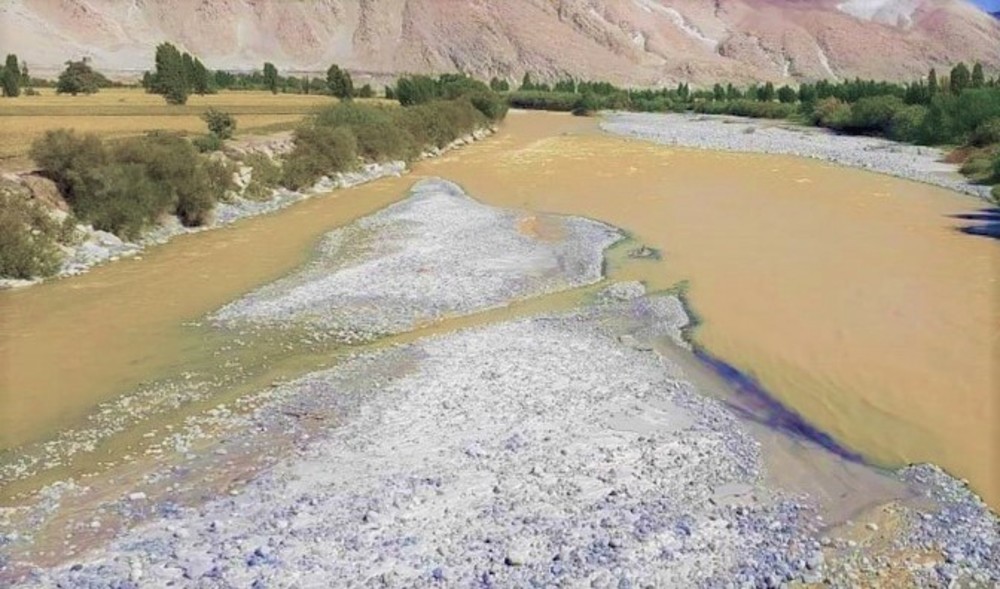 Arequipa: Contaminan río Tambo dejando a habitantes sin agua