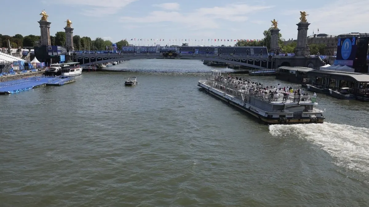 La contaminación en el Sena obliga a aplazar el triatlón olímpico en París