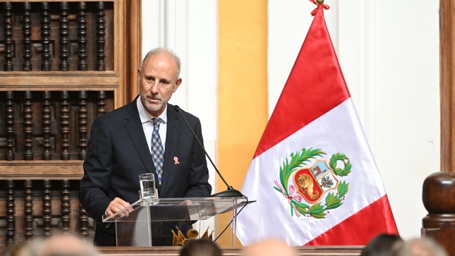 Canciller González Olaechea advierte que Perú no está listo para otro éxodo venezolano