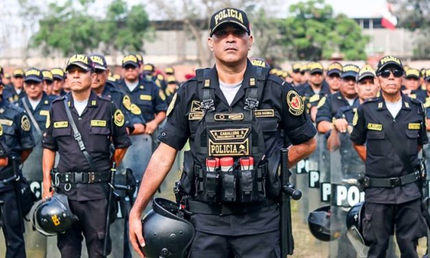 En peligro aumento de sueldos y pensiones de militares y policías