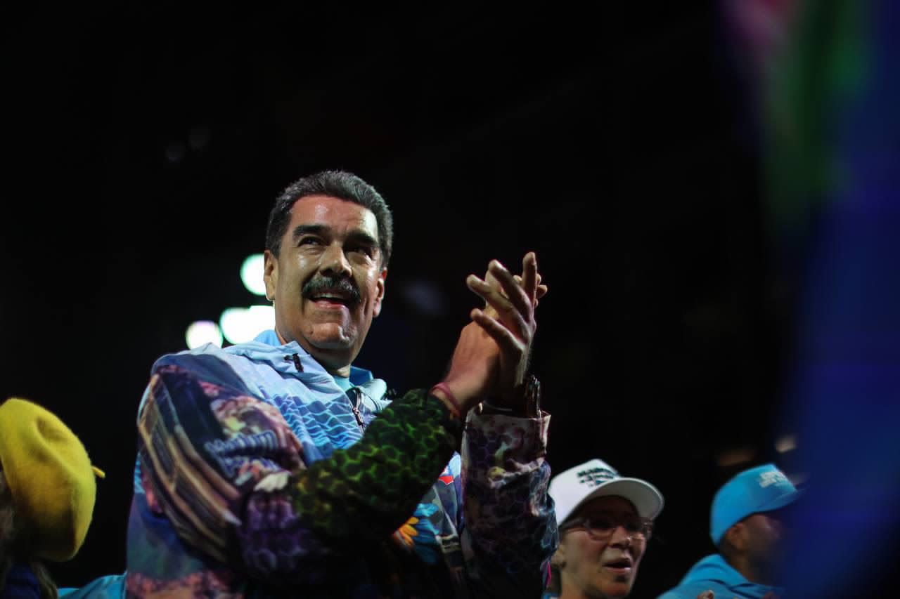Nicolás Maduro: Esto dijo el equipo de Karol G sobe supuesta canción electoral