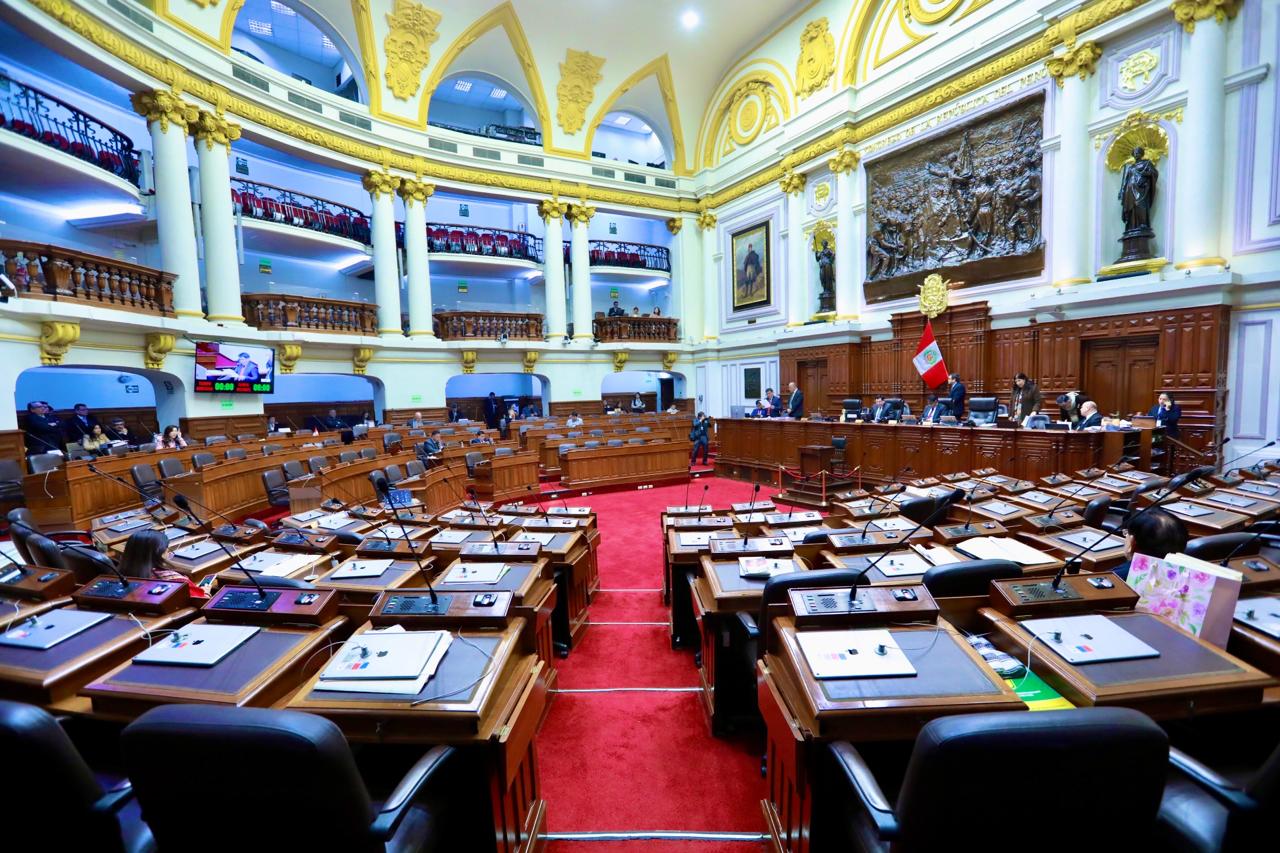 Parlamento duplicó presupuesto para viajes internacionales