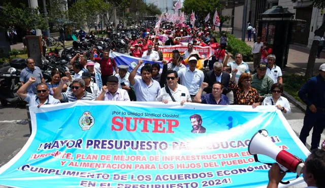 Castro: "Exigimos al MEF que cumpla obligatoriamente con la Ley"