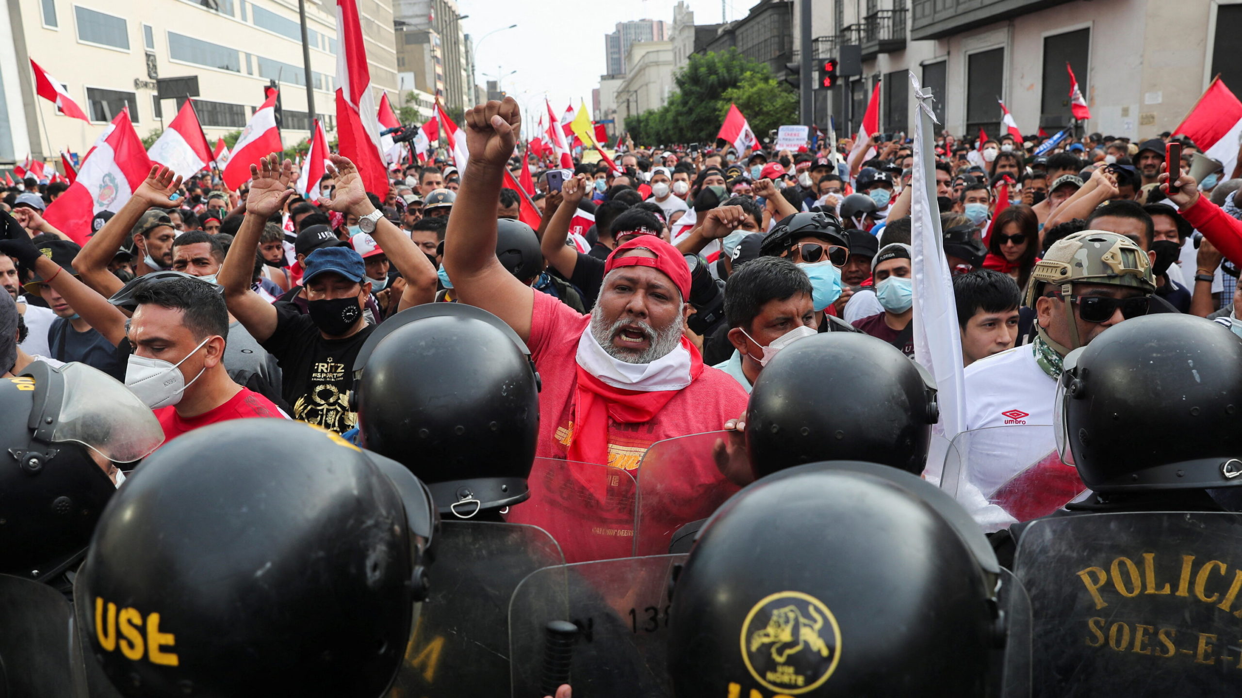 Radicales alistan desmanes en Lima  y toma del Congreso