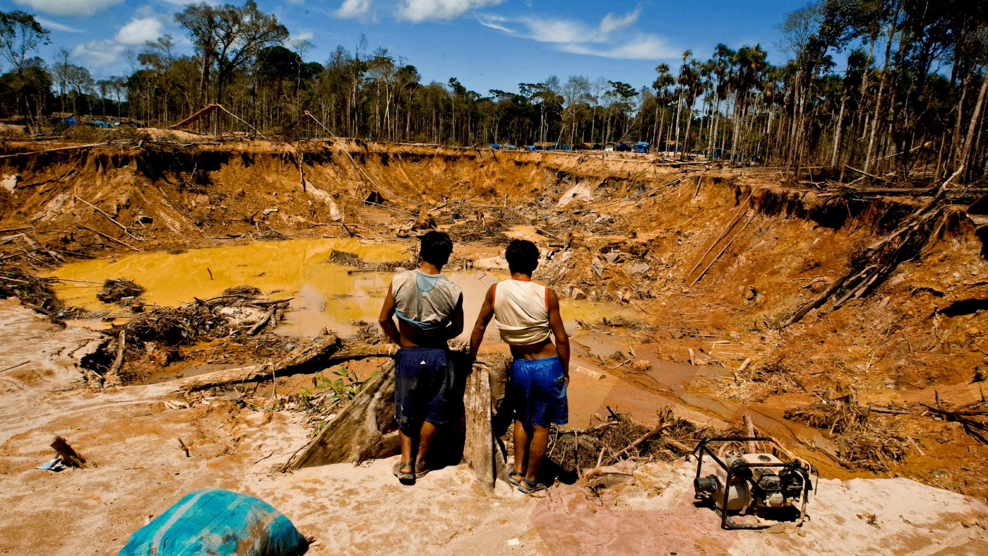 PCM presenta nueva estrategia contra la minería ilegal