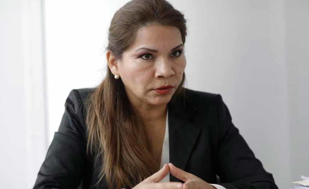 Fiscal Marita Barreto arma burdas acusaciones contra los investigados