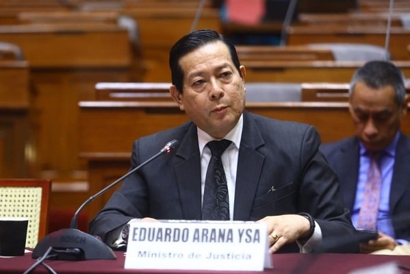 Arana: "Esta ley no ha sido promulgada por el gobierno"