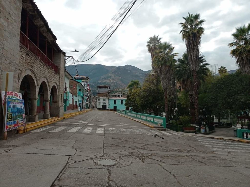 Ayacucho: carreteras están bloqueadas en el segundo día del paro indefinido