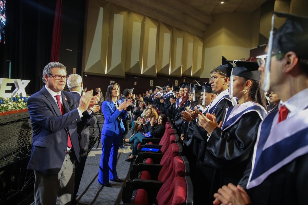 Minedu fortalece los institutos de educación superior tecnológica en todo el territorio nacional