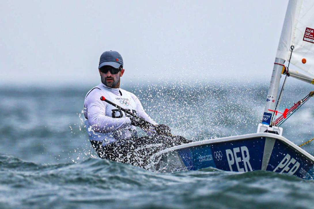 Stefano Peschiera busca meterse a la final de Vela dinghy