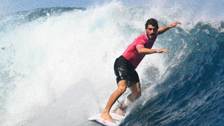 Alonso Correa cuestiona el resultado del heat contra Gabriel Medina en París 2024