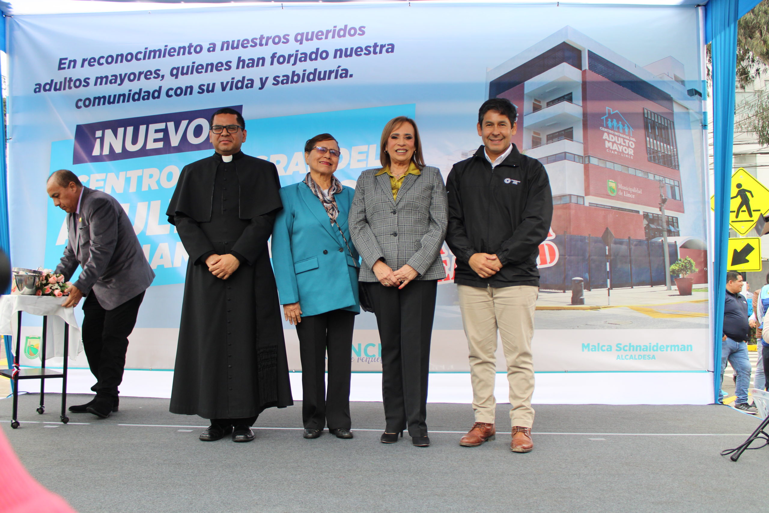 Lince inauguró Centro Integral para beneficio de los adultos mayores